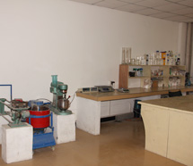 研發(fā)設(shè)備